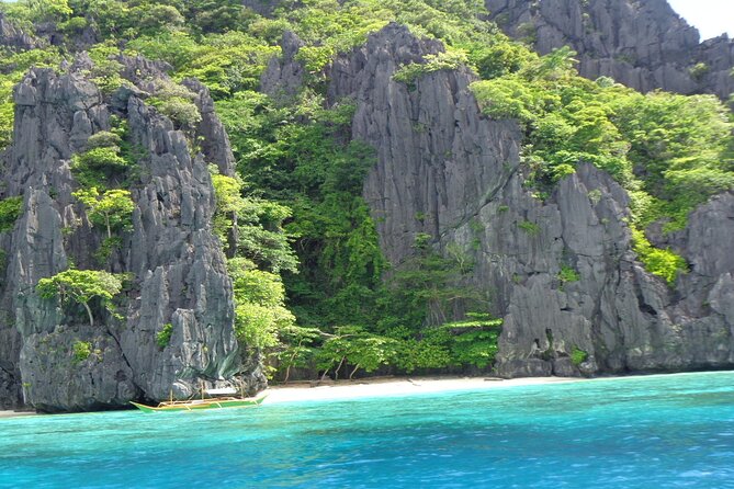 3d2n ELNIDO Package tour - The long road from Puerto Princesa to El Nido