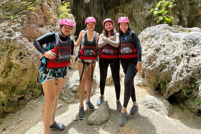 4 Hour Canyoneering Adventure at Kawasan Falls with Lunch - Hiking into the canyon before the first splash