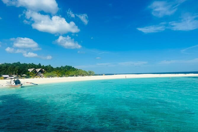 4-hour Private Van Rental in Puerto Princesa - Shopping, Markets, and Souvenir Stops
