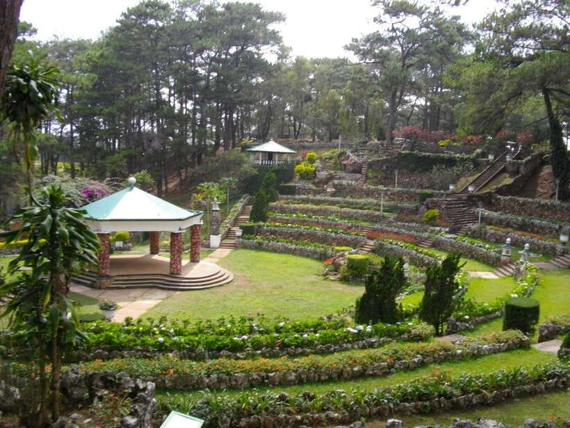 Baguio City Tour - Baguio Botanical Garden: a calm first look at the city