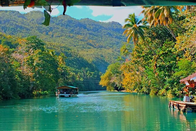 Bohol Choco Tour with Loboc River Lunch Buffet - Baclayon Church and Bohol’s Spanish colonial past