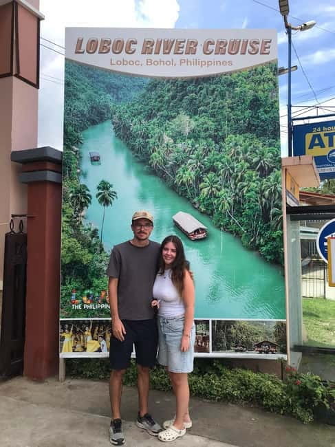 Bohol: Chocolate Hills, Loboc River, and Tarsier Tour - The pace, group size, and physical demands