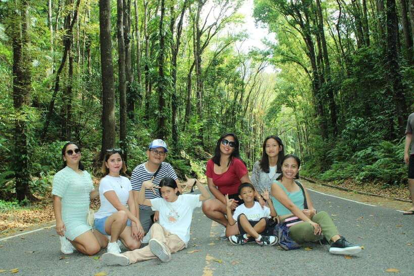 Bohol: Chocolate Hills, Loboc River Cruise, and Buffet Lunch - Optional stops need a little planning