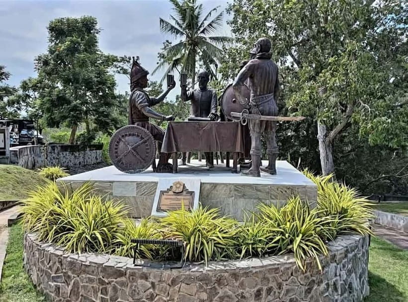 BOHOL: Chocolate Hills, Tarsiers and Loboc River Day Tour - Key points to know before booking