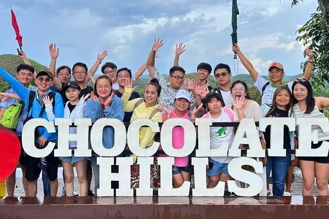 Bohol Chocolate Hills, Tarsiers & Loboc River Private Tour - Meeting Bohol’s tiny tarsiers