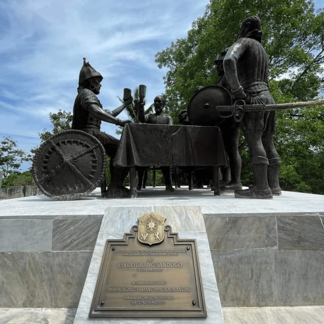 Bohol Chocolate Hills Tour with Loboc River Lunch Buffet - The Blood Compact Monument and a quick history lesson