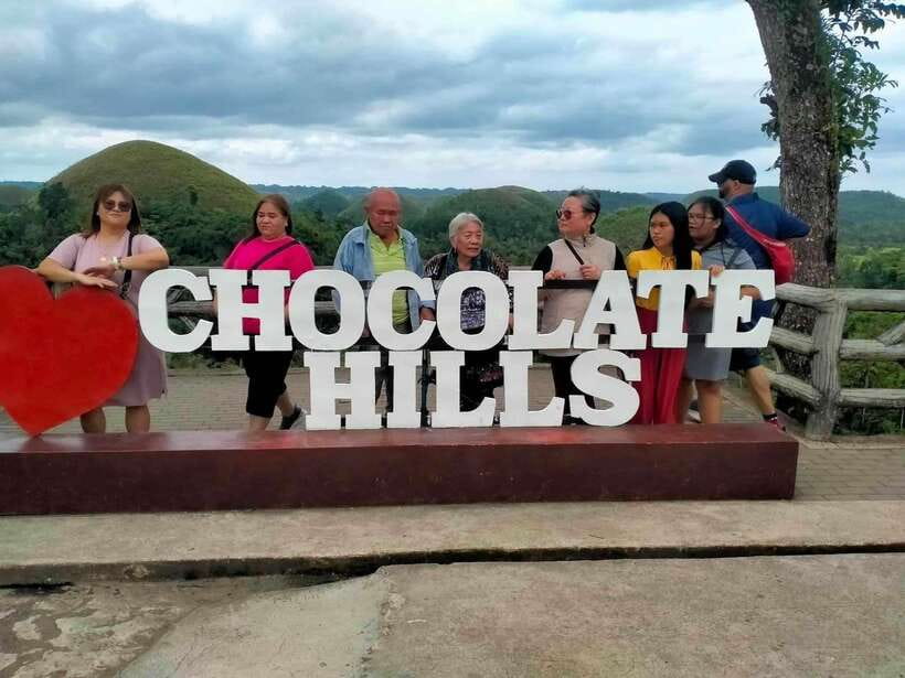 Bohol Countryside Day Tour w Lunch at Loboc River From Cebu - Lunch Aboard the Loboc River Cruise
