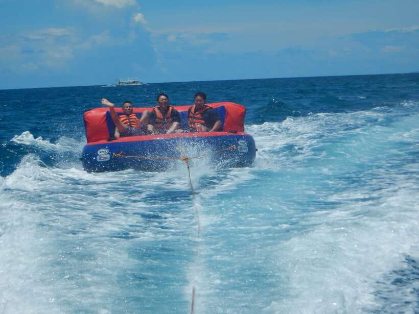Boracay: Flying Donut Water Tubing Experience - Safety instructions before you hold on