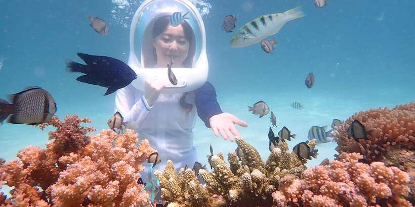 Boracay: Helmet Diving Experience with Photos and Videos - The safety briefing and helmet fitting