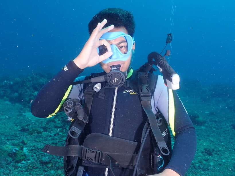 Boracay: Introduction to Scuba Diving Experience - Shallow-water practice before the boat