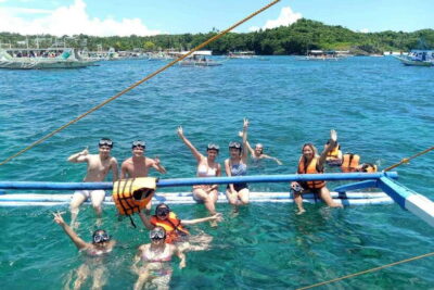 Island Boat Tour with Crystal Cove Entry