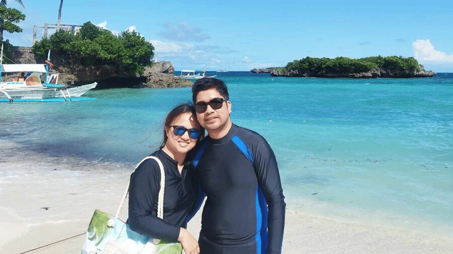 Boracay: Island Boat Tour with Crystal Cove Entry - Crystal Cove: caves, cliffs, and a time limit