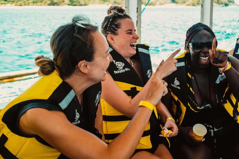 Boracay: Island Hopping & Cliff Jumping by Haqqy Life - A long local restaurant stop and a point to clarify