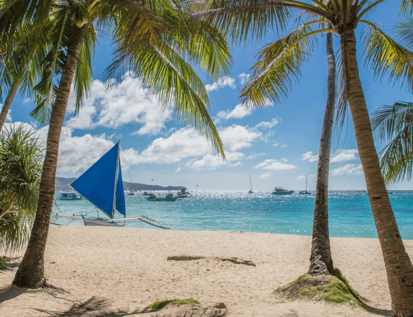 Boracay: Island Hopping with Lunch and Hot Kawa Bath - Crocodile Island and the snorkeling stop