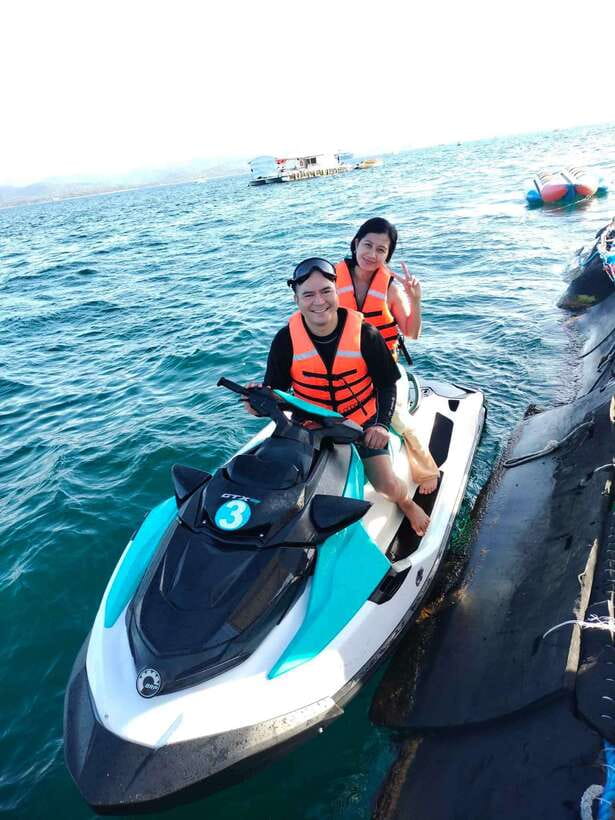 Boracay Jet Ski Adventure 30 minutes - Getting ready with an English-speaking instructor