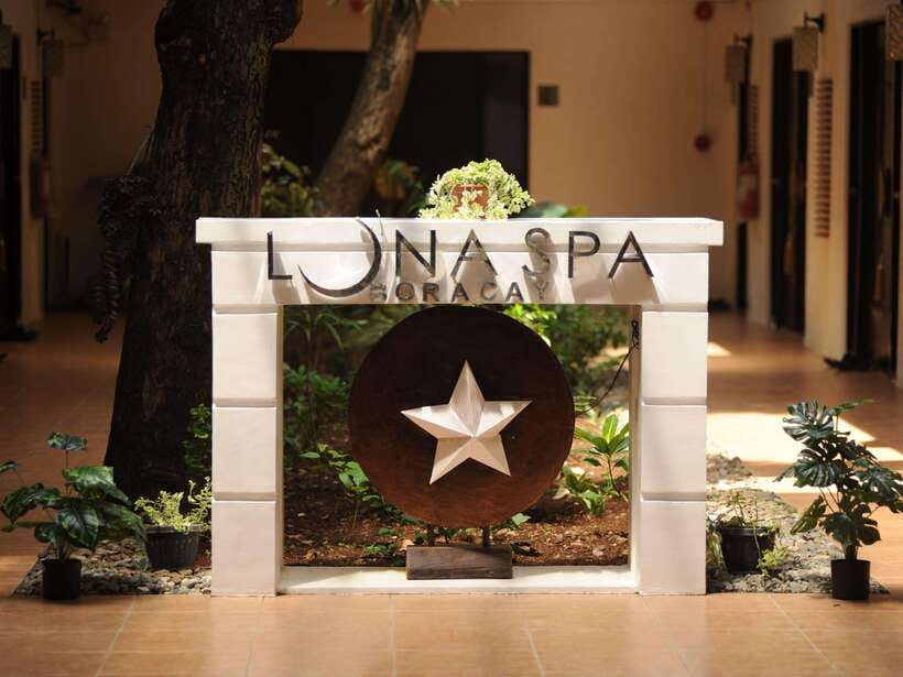 Boracay: Luna Spa Experience - Oils, drinks, and the small comforts
