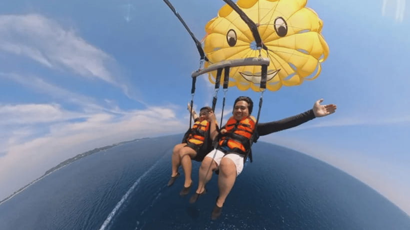 Boracay Parasailing with Insta 360 - Fifteen minutes above Boracay
