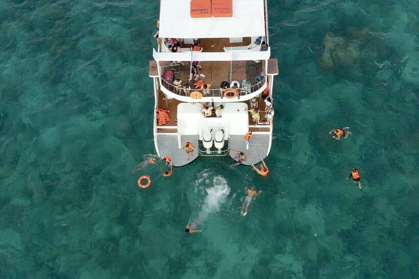 Boracay: Sunset Boat Party with Snacks - The Last Light and the Ride Back