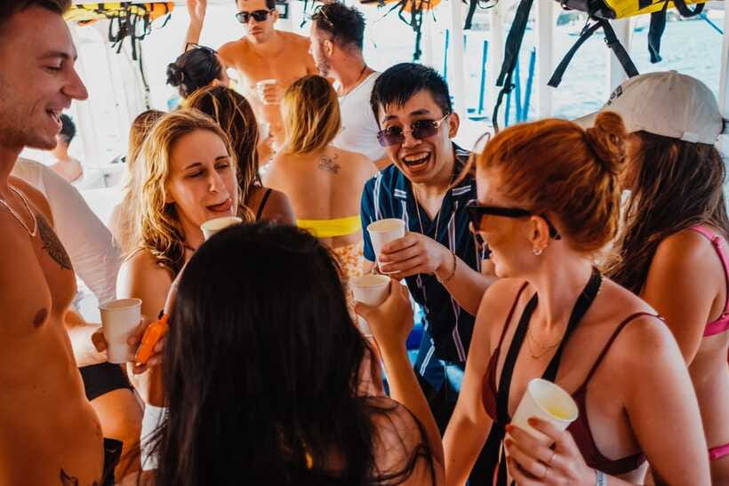 Boracay: Sunset Cruise Boat Party by Haqqy Life - What the $18 price really buys