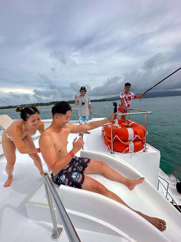 Boracay Sunset Cruise with RedWhale Party Yacht - Coral Garden: your first hour on the water