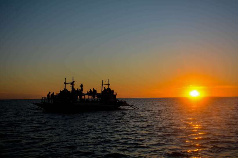 Boracay: Sunset Cruise with Water Activities - Water activities while the boat is anchored