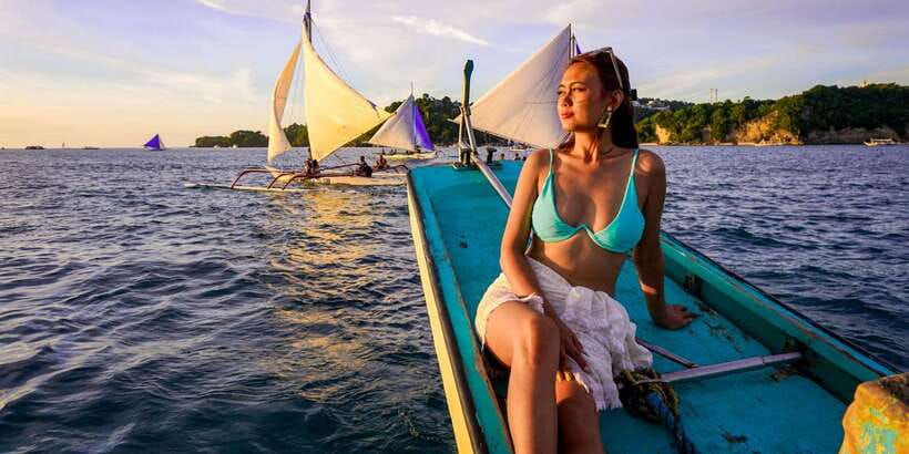 Boracay: Sunset Cruise with Water Activities - Waiting for the sunset over the water
