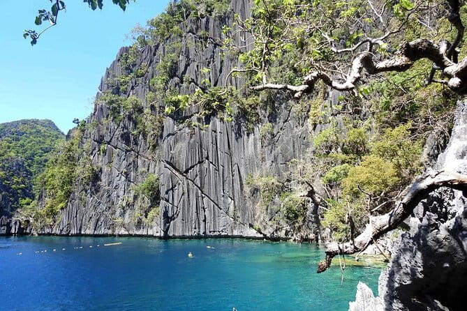 Busuanga Scenic Seaplane Flight 30 Minutes - Who will enjoy this most?
