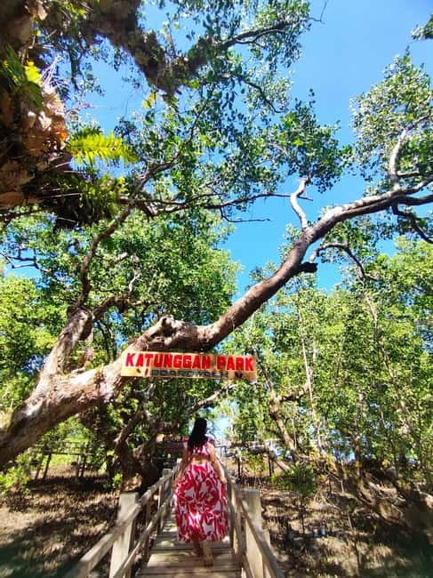 Camiguin: White Island Mantigue Island Exploration PRIVATE - Lunch and the practical gap in the package