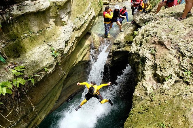 Canyoneering in Kawasan Badian Tour with Lunch & Transportation - Key points to know before booking