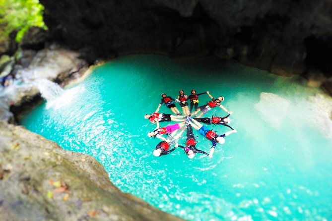 Canyoneering in Kawasan Badian Tour with Lunch & Transportation - The private guide and photography advantage