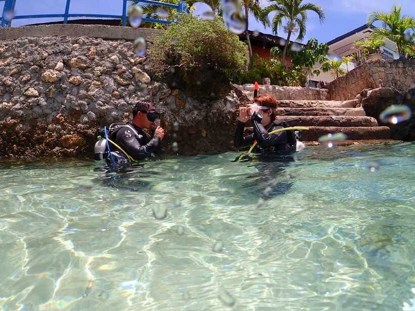 Cebu: Beach Scuba Diving Experience - The first 45 minutes underwater