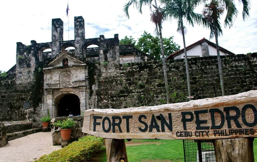 CEBU: Cebu City Heritage and Uphill Guided Tour - Sirao Flower Farm and the final hilltop views