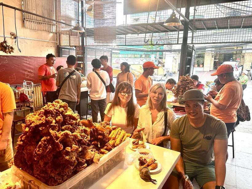 Cebu City: Historical Street and Food Tour - Reading the metal sculptures at the Heritage of Cebu Monument