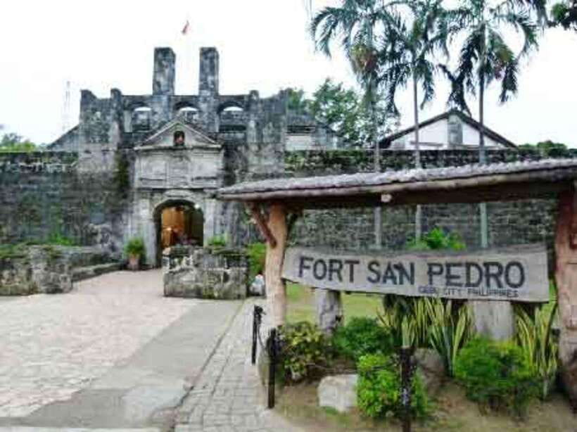 Cebu: Heritage Half-Day Tour: Explore Historic Landmarks - The Basilica del Santo Niño and Cebu’s most important religious symbol