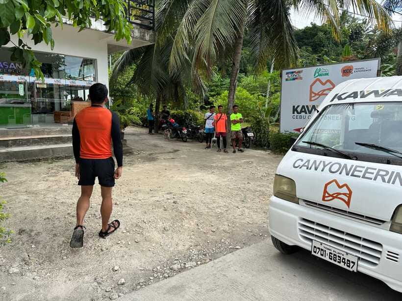 Cebu: Kawasan Canyoneering with Ziplining Adventure - Guides, safety, and the human side of the trip