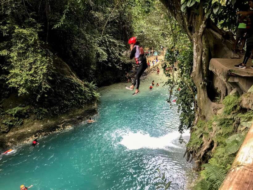 Cebu: Kawasan Falls Canyoneering & Cliff Jump Private Tour - The optional zipline before the canyon
