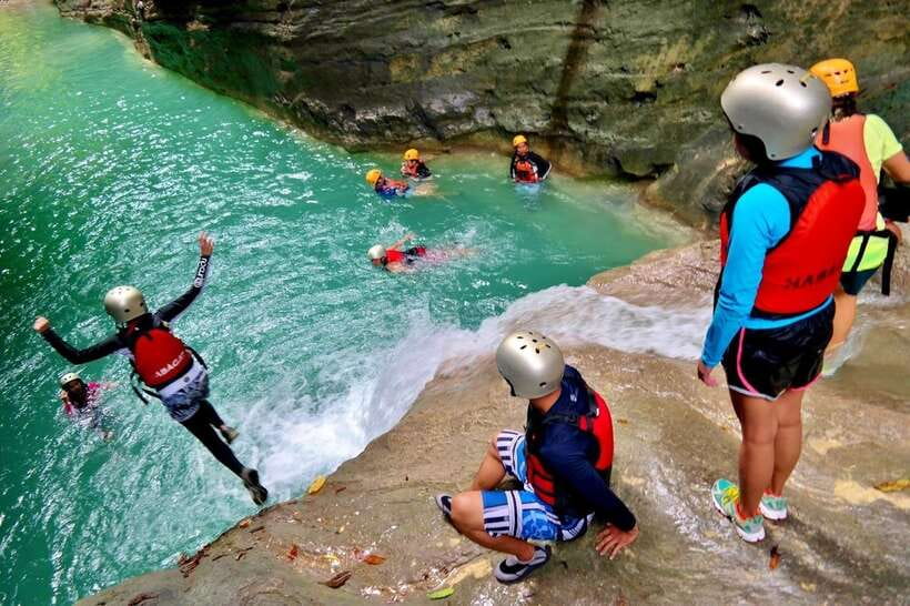Cebu: Kawasan Falls Canyoneering & Cliff Jump Private Tour - Safety gear and the first briefing