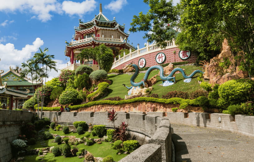 Cebu & Lapu-Lapu City Tour With Lunch at House of Lechon - The Heritage of Cebu Monument and Yap-Sandiego Ancestral House
