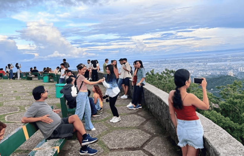 Cebu & Lapu-Lapu City Tour With Lunch at House of Lechon - Mactan Shrine and Lapu-Lapu’s place in the story