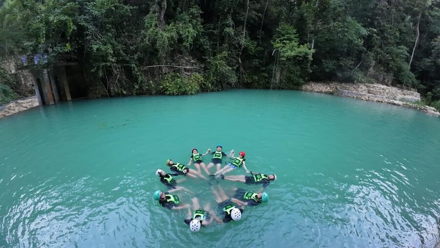 Cebu: Oslob Whale Shark Experience & Kawasan Canyoneering - What to pack for this full-day outing