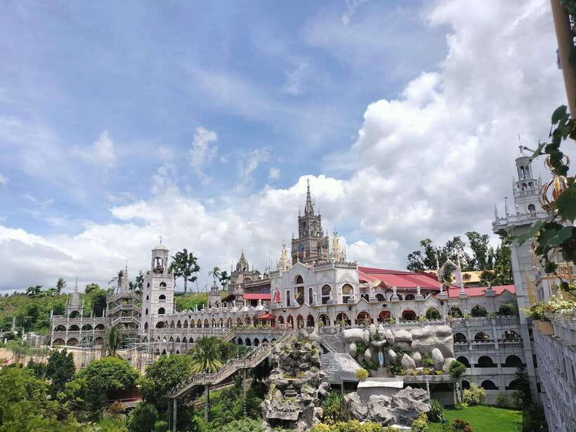 Cebu: Oslob Whale Shark, Simala Church & Ka Treasure Argao - Breakfast and the practical pause after Oslob