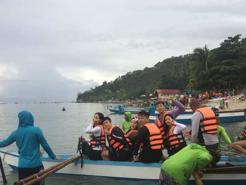 Cebu: Oslob Whale Shark Swimming - The main drawbacks to weigh honestly
