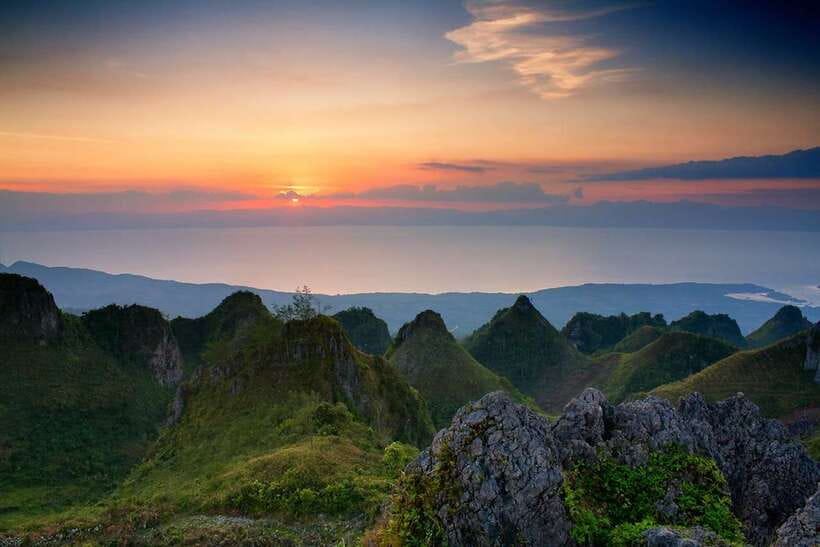 Cebu: Osmeña Peak and Kawasan Falls Canyoneering Day Trip - Why combine Cebu’s peak and waterfall?