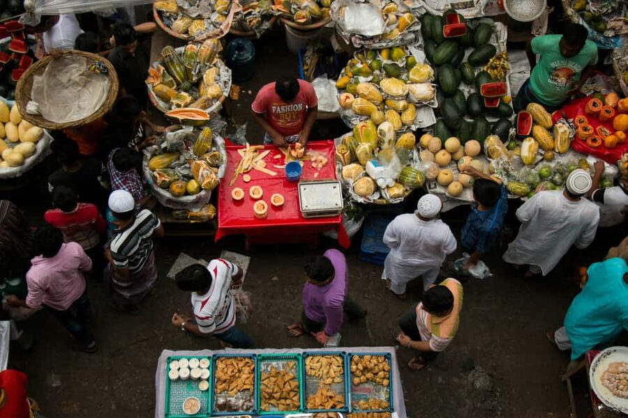 Cebu: Street Food Tour with Local Guide - Starting with a Cebuano food guide