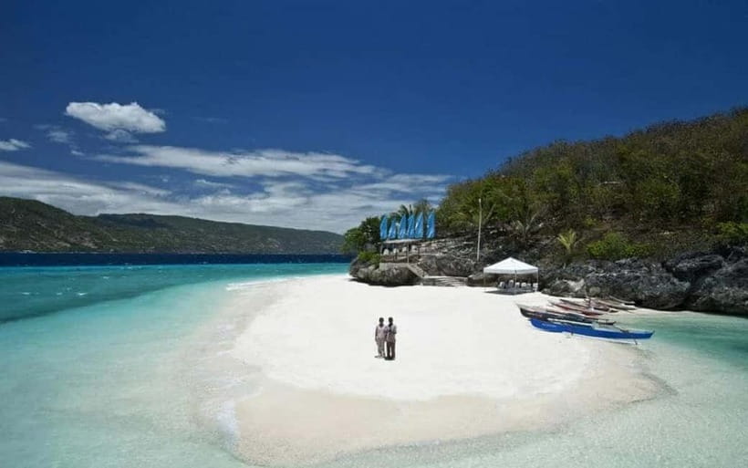 Cebu: Whale Shark, and Sumilon Sandbar and Inambakan Falls - The road from Cebu to Oslob