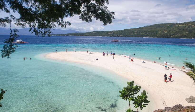 Cebu: Whaleshark Encounter, Tumalog Falls & Sumilon Sandbar - What to bring for a wet, active day