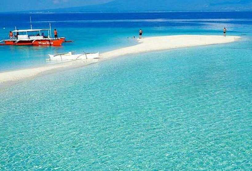 Cebu: Whaleshark Encounter, Tumalog Falls & Sumilon Sandbar - Sumilon Island and the shifting sandbar