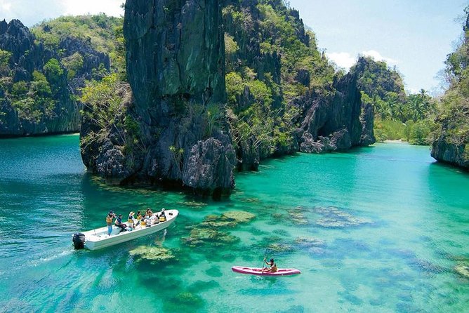 Coron: 3 Days & 2 Nights - Day 2: Kayangan Lake and the full boat circuit