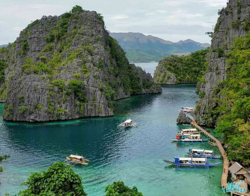 Coron: Barracuda Lake and Reef Garden Tour with Lunch - Smith Beach and the seafood buffet