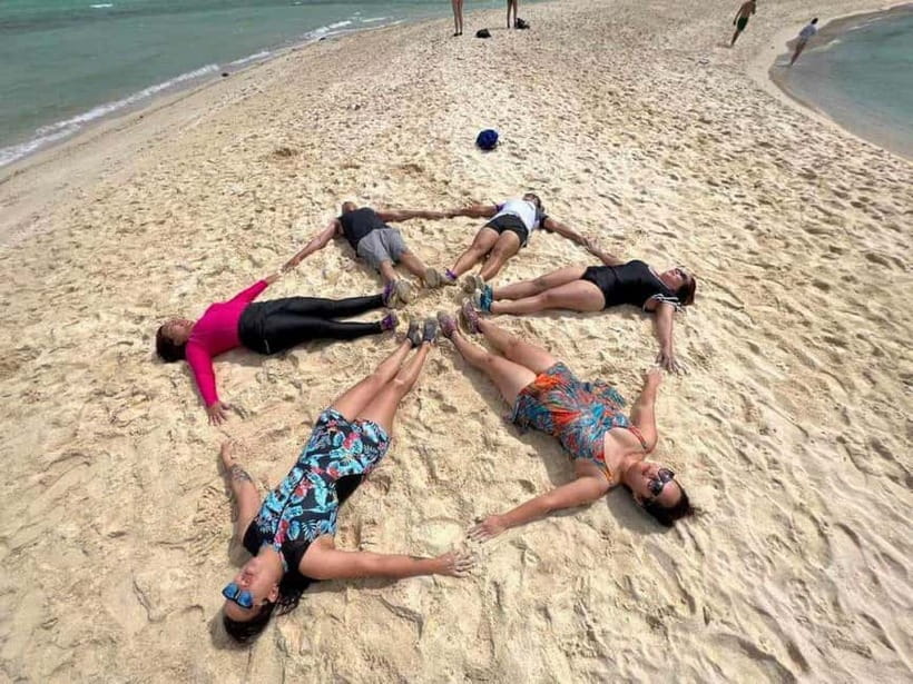 Coron: Island Escapade Tour with Lunch - Why the Group Size Matters